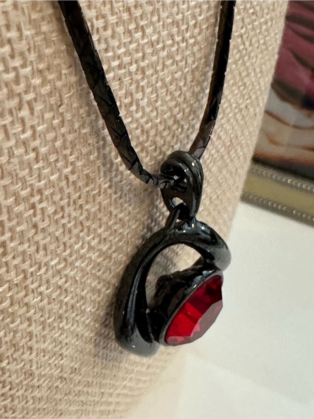 Yves Saint Laurent YSL Gunmetal Red Crystal Necklace Signed Adjustable Rare - Picture 9 of 15